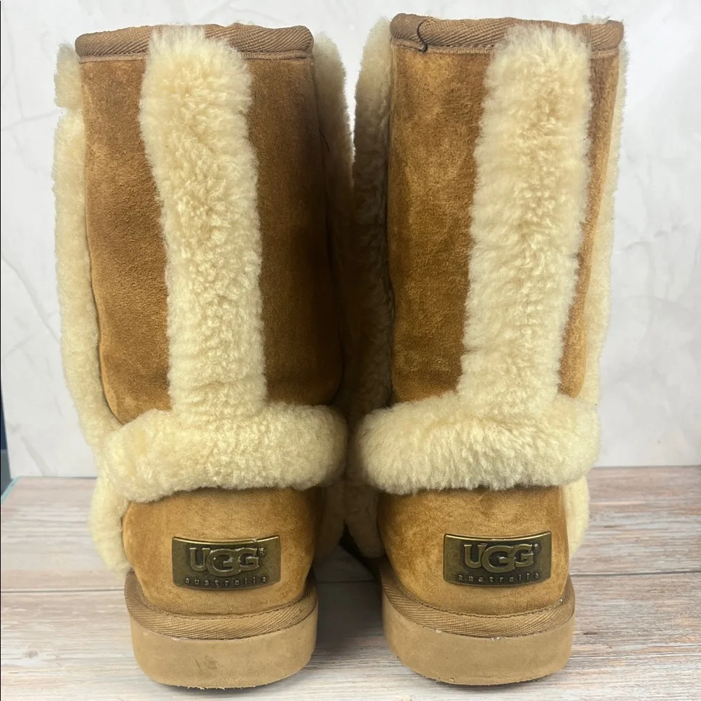 UGG‎ Australia Women’s Size 6 Cozy Tan Shearling Boots
